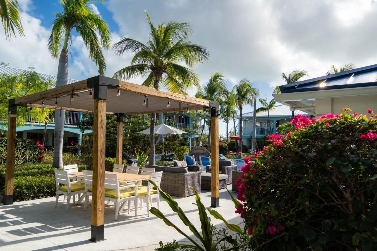 Island Club Turks & Grace Bay Place Экстерьер фото