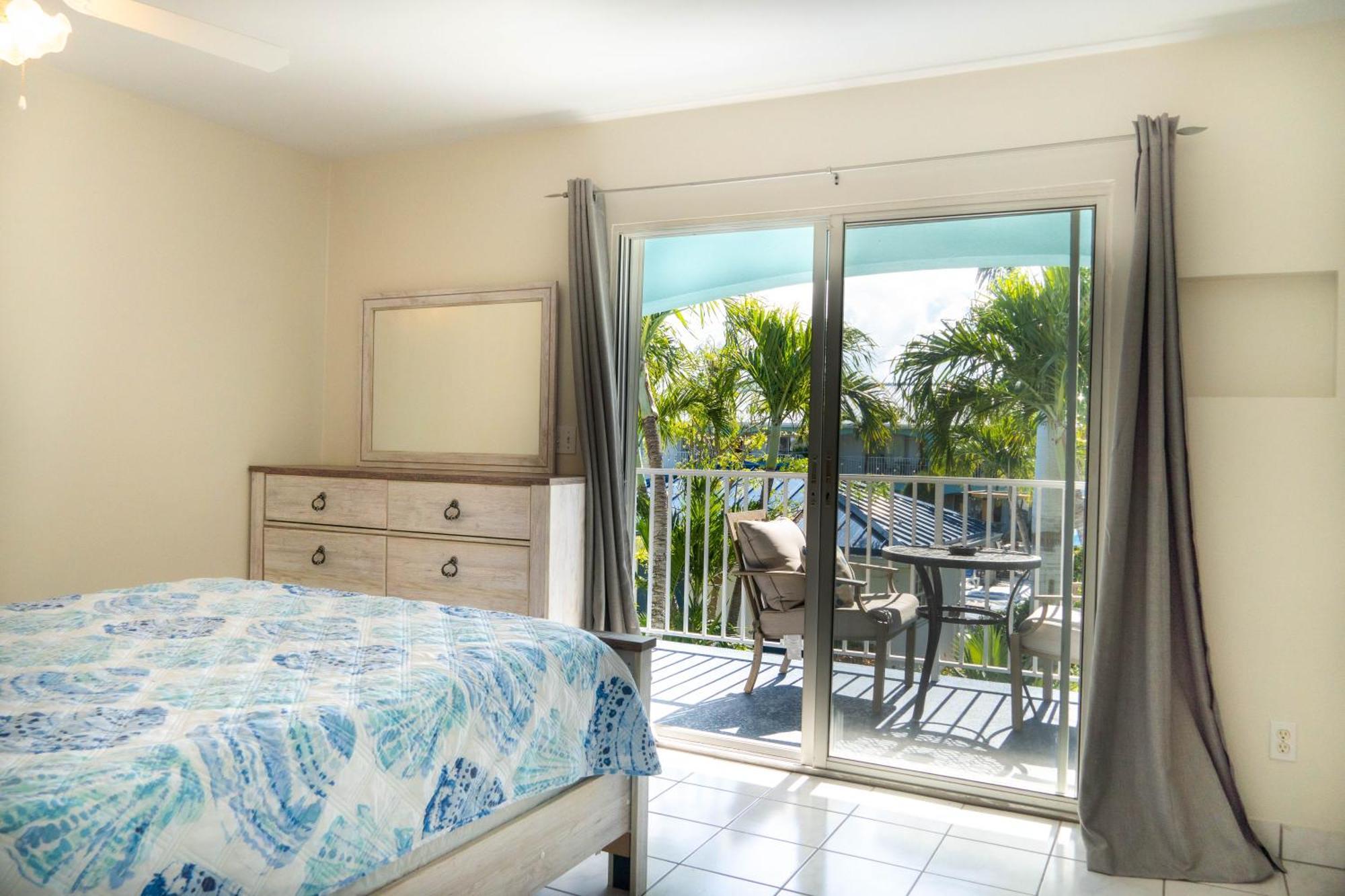 Island Club Turks & Grace Bay Place Экстерьер фото